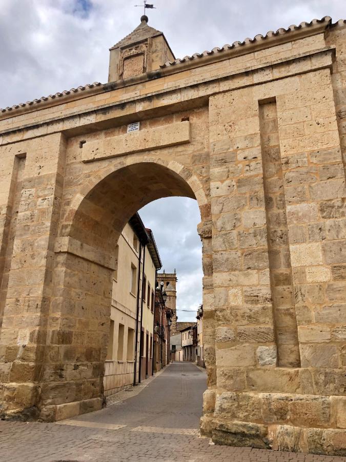 Vadocondes Apartamentos Ribera Del Duero Las Escuelas מראה חיצוני תמונה