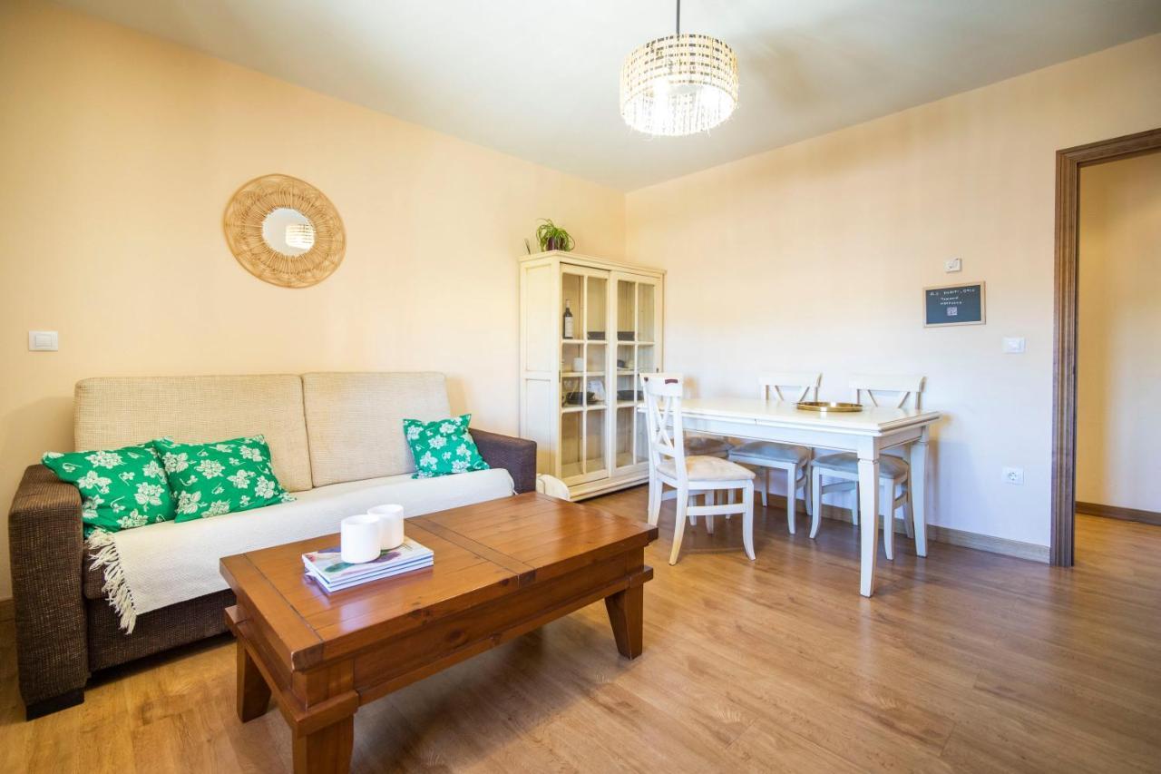 Vadocondes Apartamentos Ribera Del Duero Las Escuelas מראה חיצוני תמונה