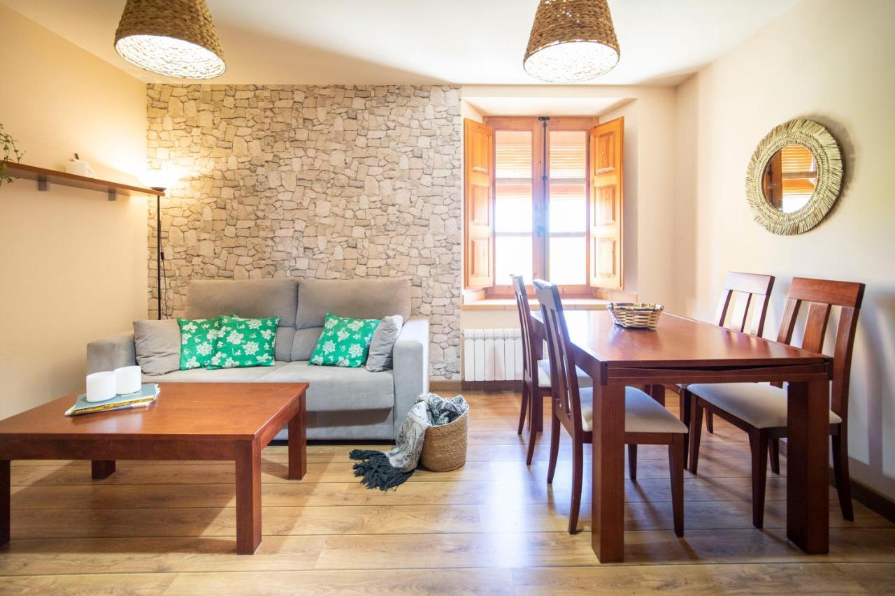 Vadocondes Apartamentos Ribera Del Duero Las Escuelas מראה חיצוני תמונה